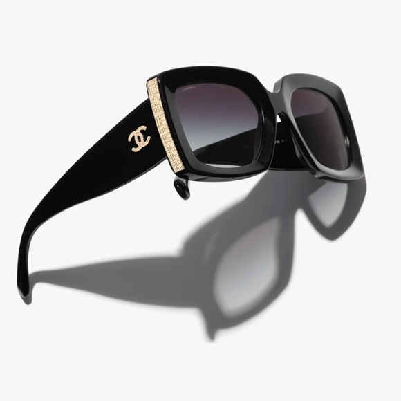 Chanel rectangle Sunglasses, acetate, black & gold. Excellent condition. - Picture 3 of 11